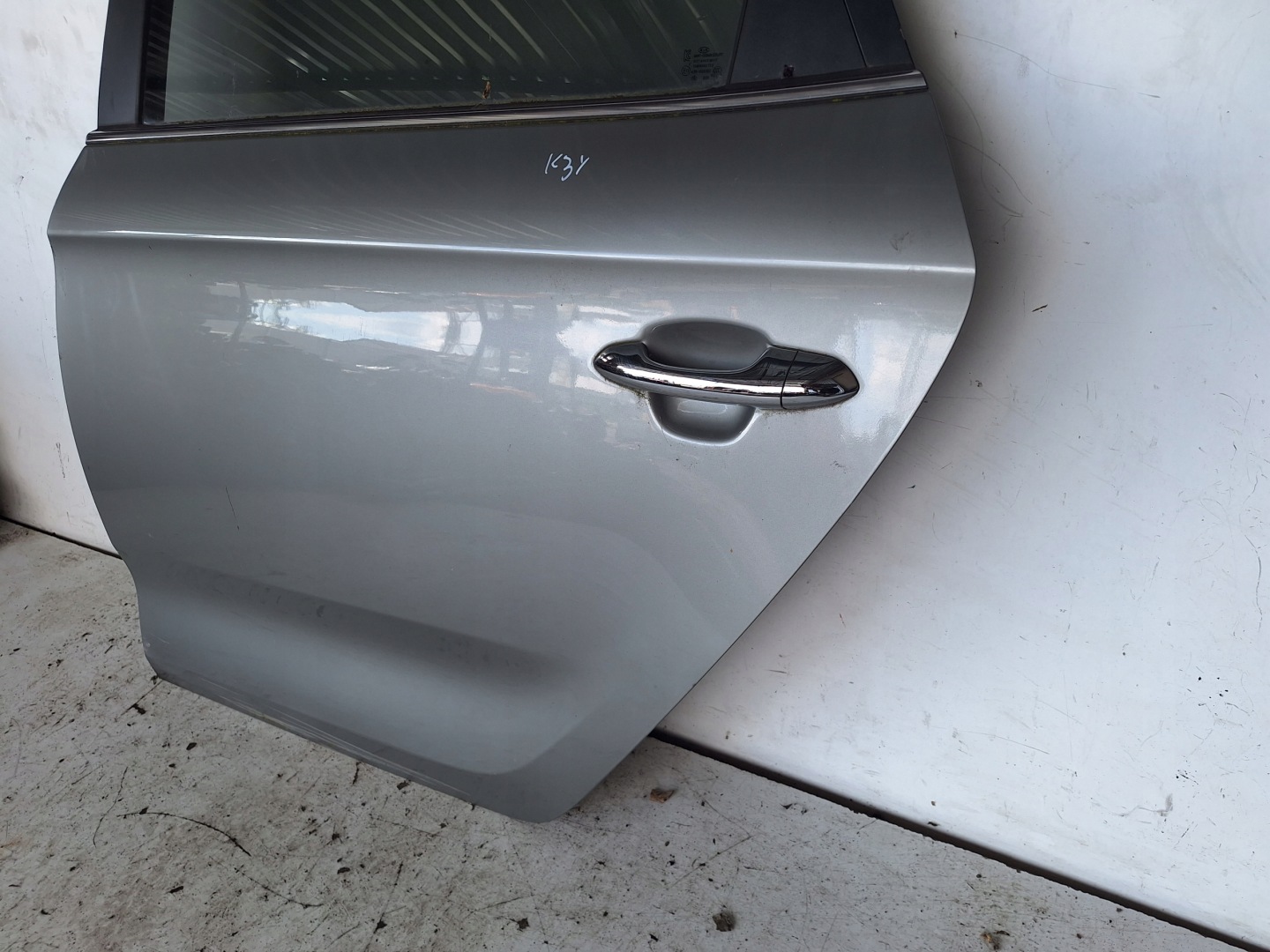 KIA CARENS IV 12-19 Tür links heck K3Y