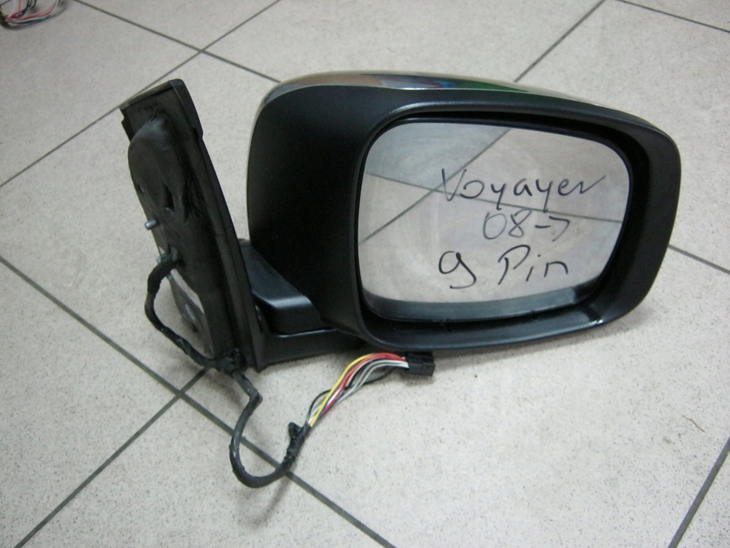 RETROVIZOR DESNA CHRYSLER VOYAGER 08- 9 PIN