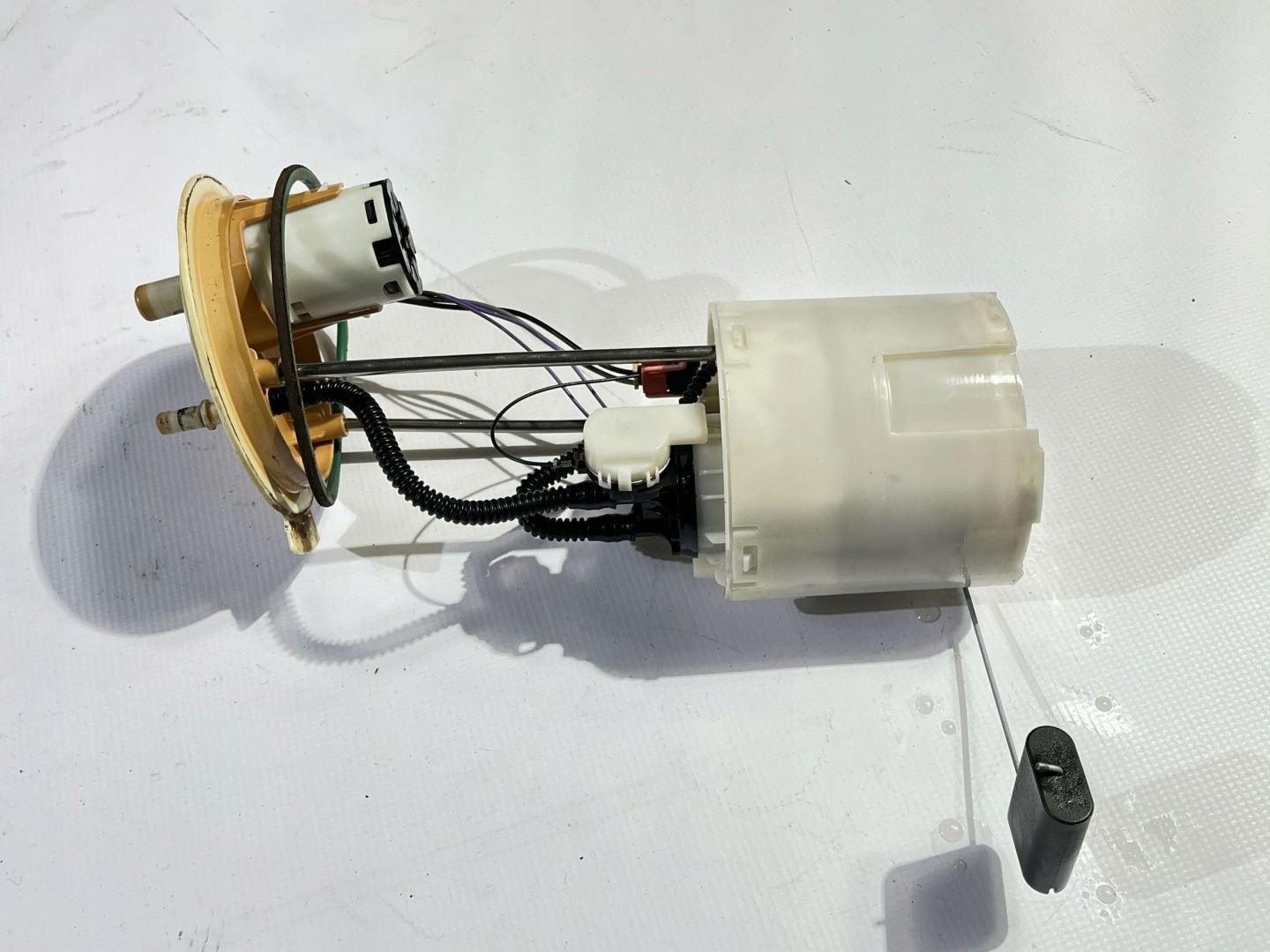 feed pump Ford F-150 F150 5.0 6.2 Raptor 2011-2014