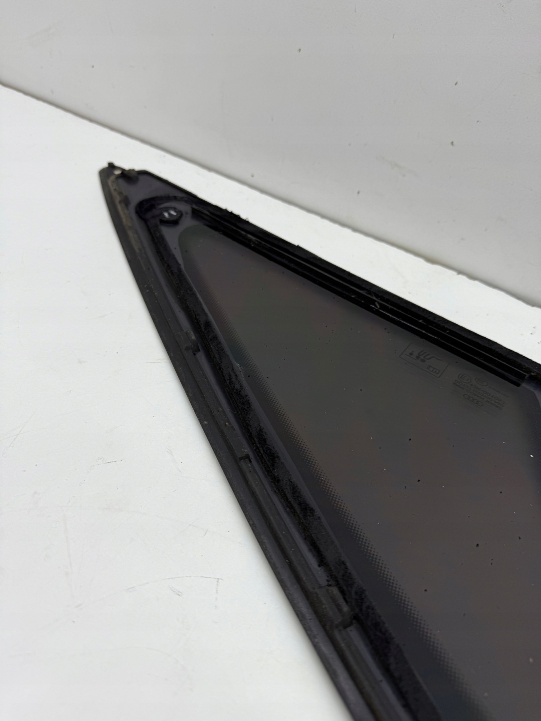 AUDI A6 S6 C7 sedan window bodywork right rear part original!