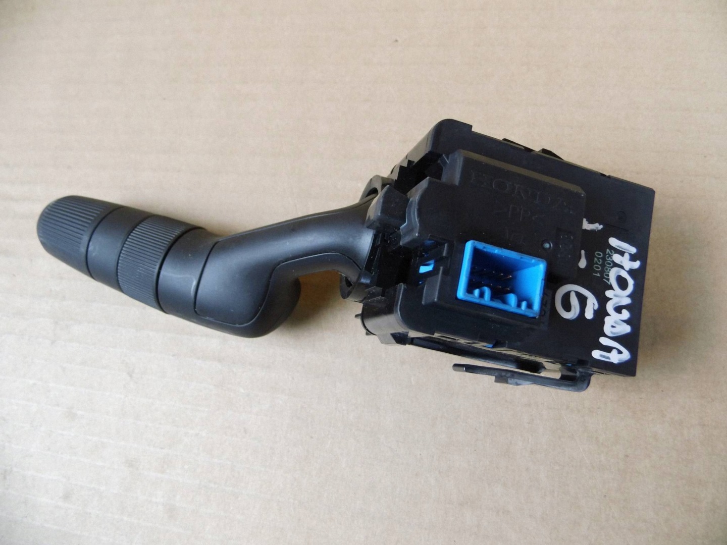 Honda CR-V VI Civic XI commodo bouton indicateurs de direction feux M84138