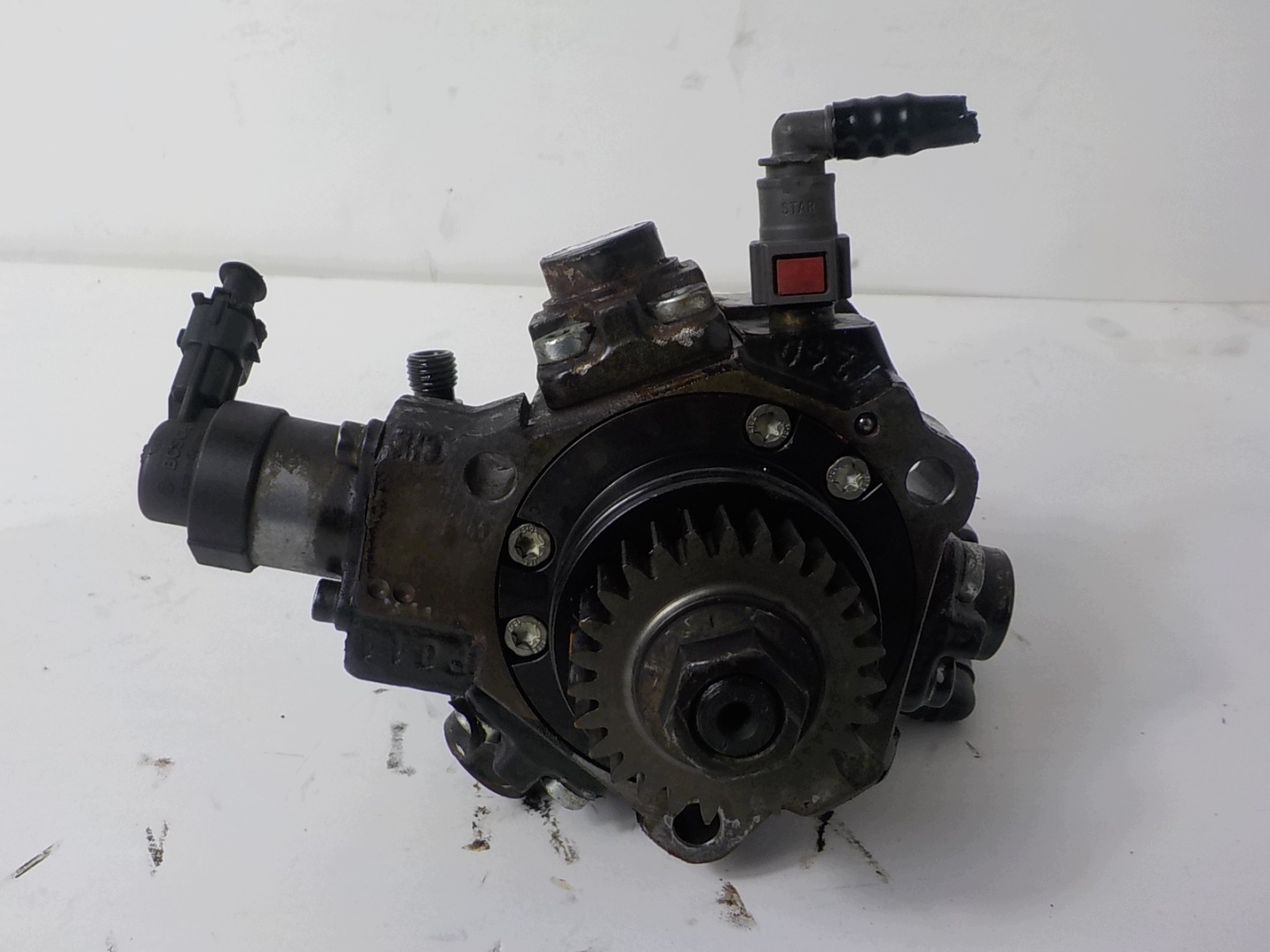 RENAULT MASTER III 2.3 DCI einspritzpumpe 8201045496 0445010250
