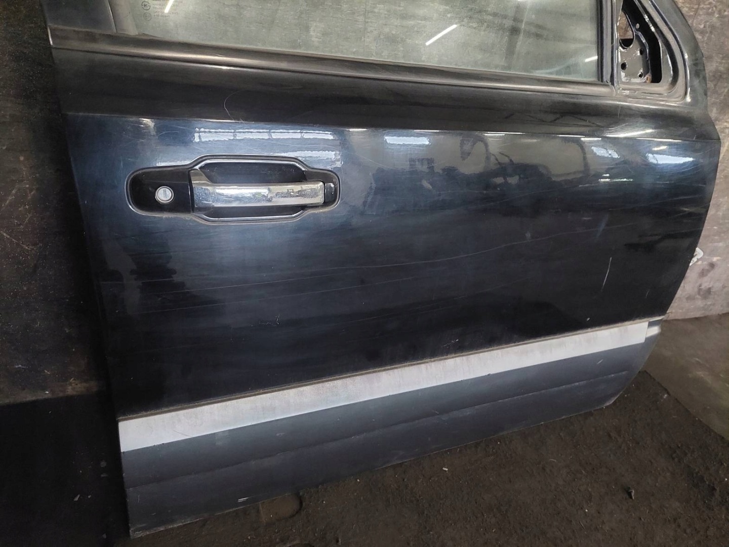 door complete right front KIA SORENTO and YC
