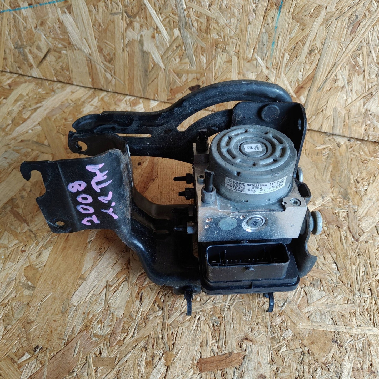 Pompa ABS Peugeot 2008 e 9829234580