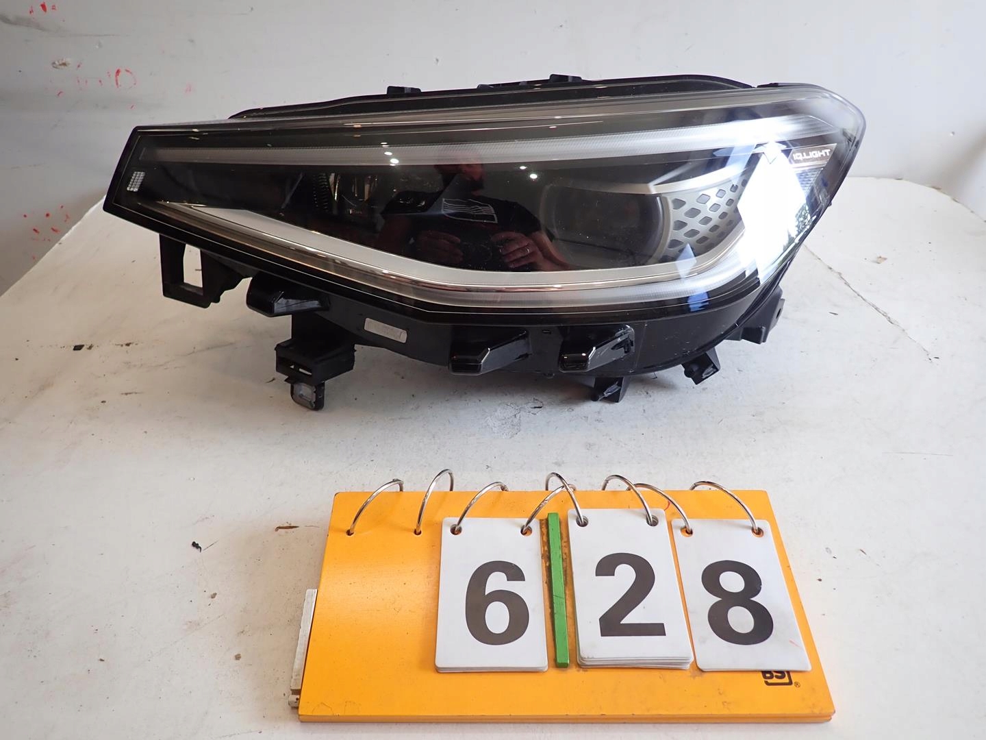 light front front left VW ID4 2020- FULL LED