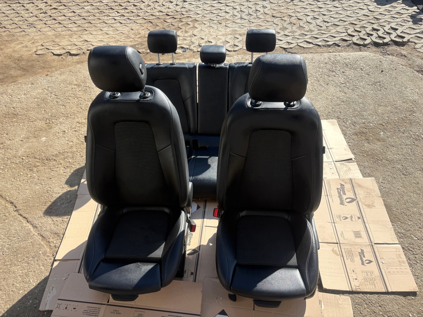 MERCEDES A class W177 seats