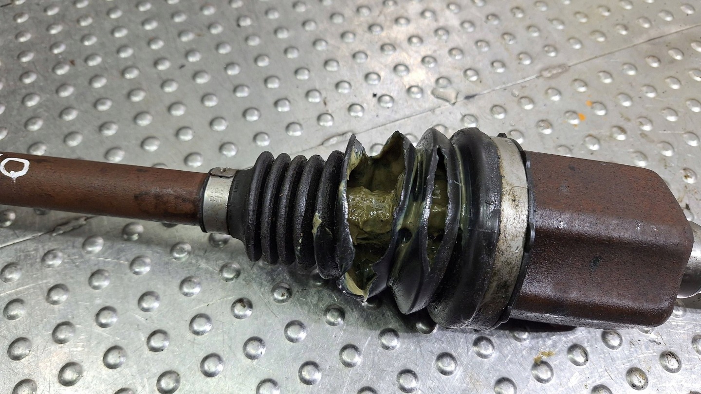 semi-axis left rear part E1G1-4K138-AC FORD GALAXY MK3 MK4 S-MAX MK2 2.0TDCI