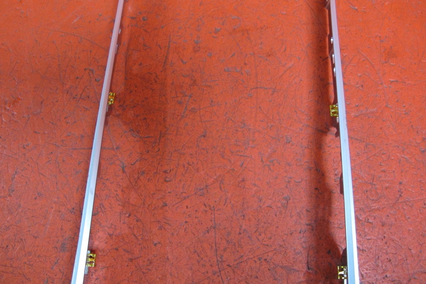 Tesla MODEL Y frame holder TUNELU SRODKOWEGO 1755548-02-A