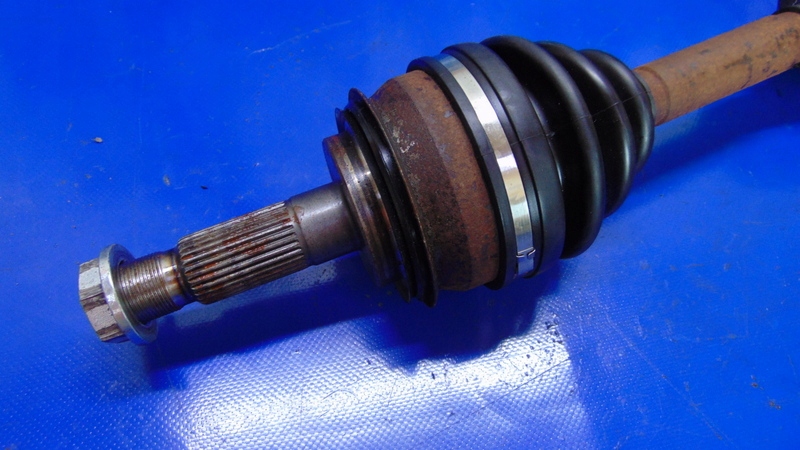 semi-axis right front 2.5 DID TD D4D TOYOTA HILUX VII 05-16R