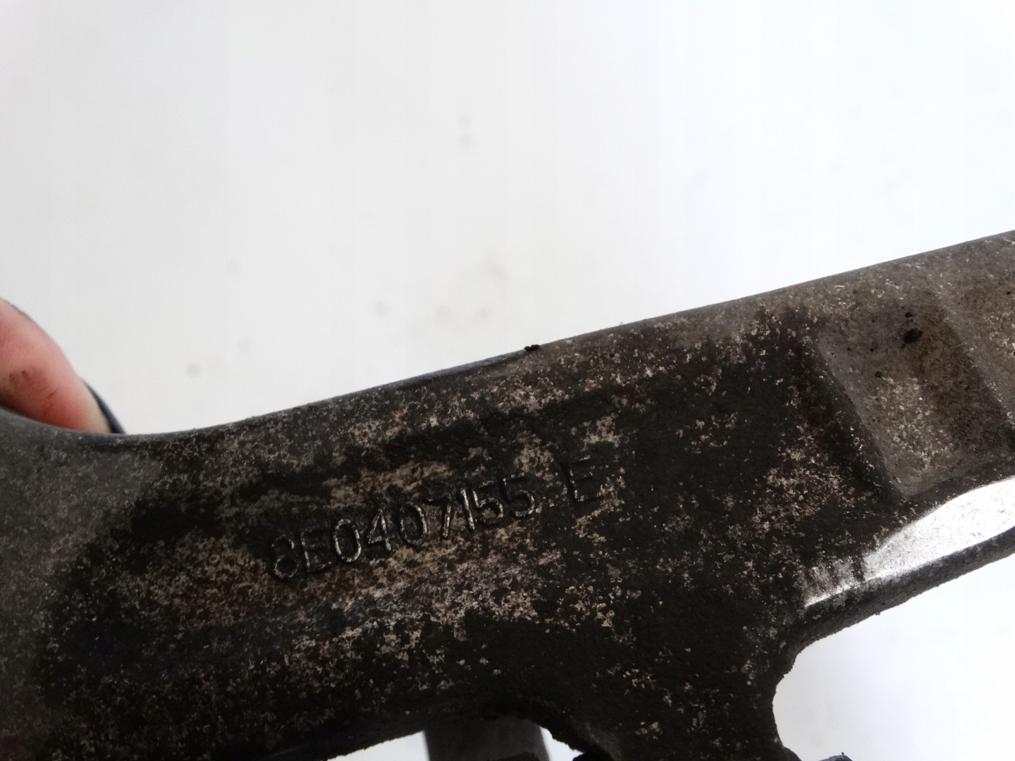 arm left front AUDI A4 B6 8E0407155E