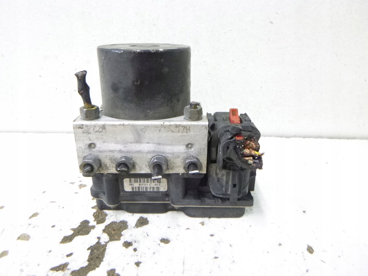 pump ABS control unit SKODA FABIA II 2009 1.4B 6R0907379C 0265800635