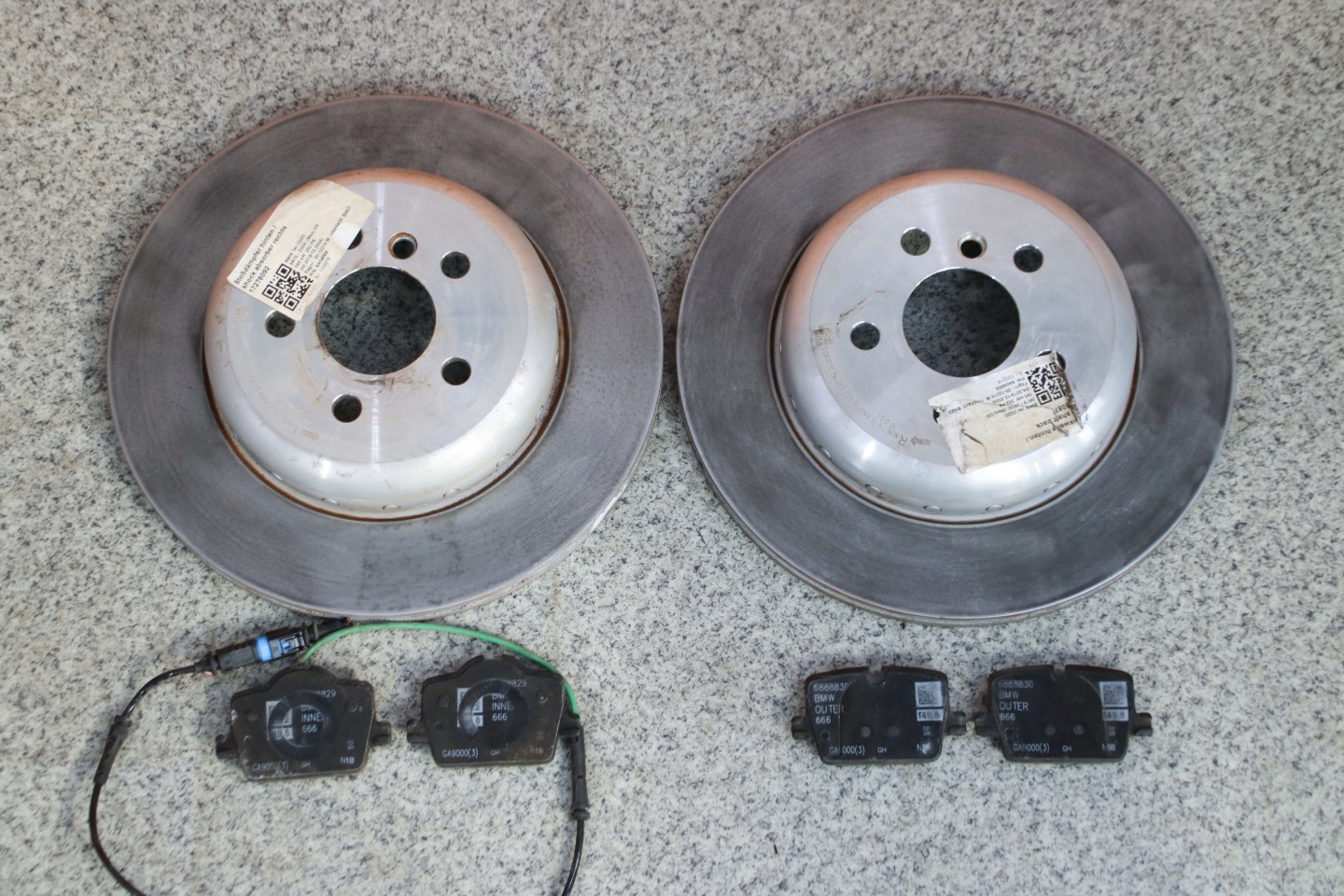 BMW G20 330i discs plates rear part 330x20 6 km !!!