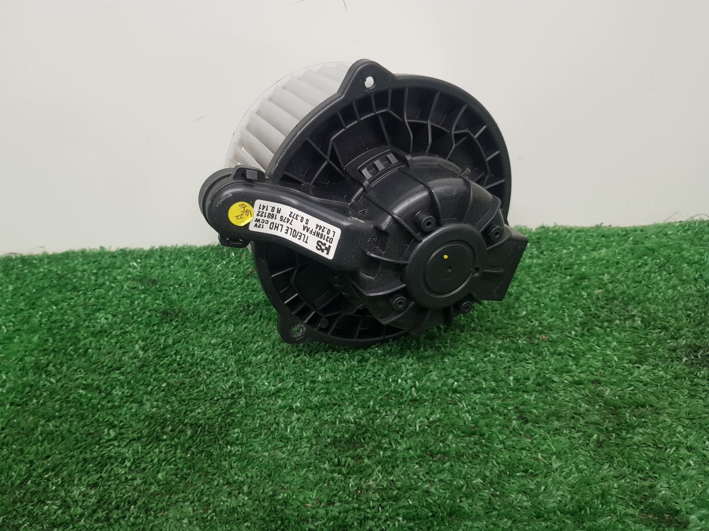 ventilator rešetka ventilacije KIA SPORTAGE 4 7475160122 D316NFFAA