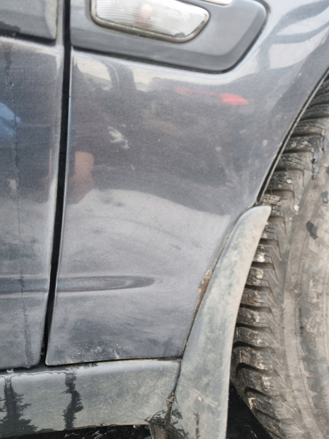VOLVO S80 1 and 99-06 fender right front front kod lakieru 8191