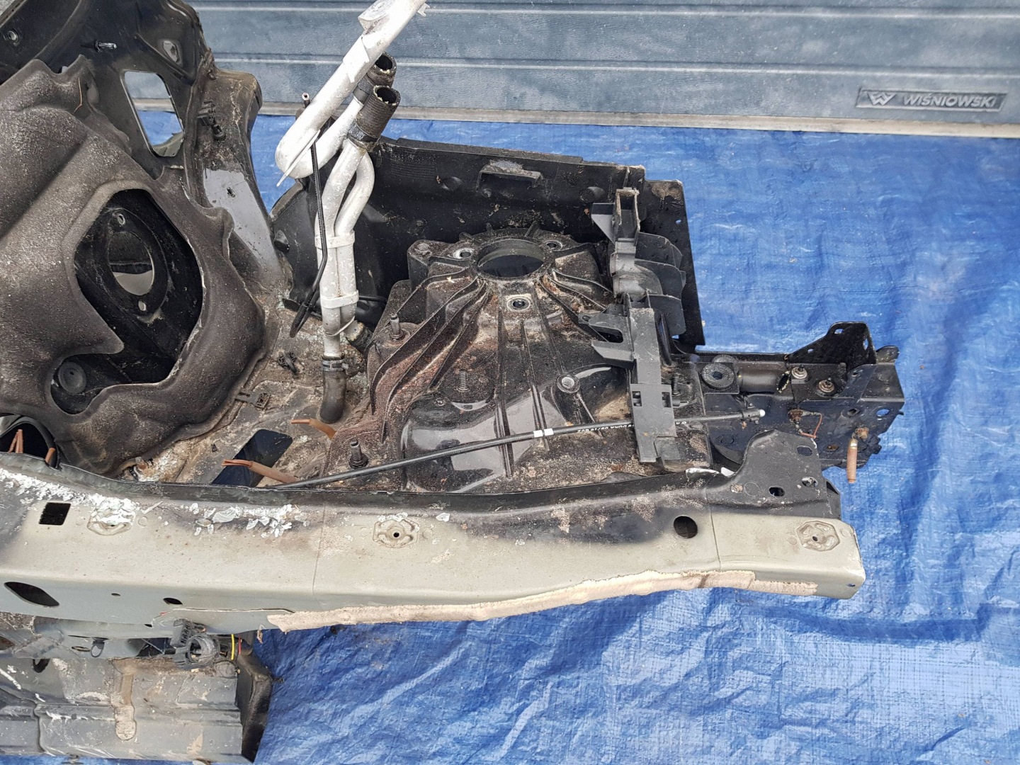 MERCEDES W205 uloženie štvrťka predná predná pravá