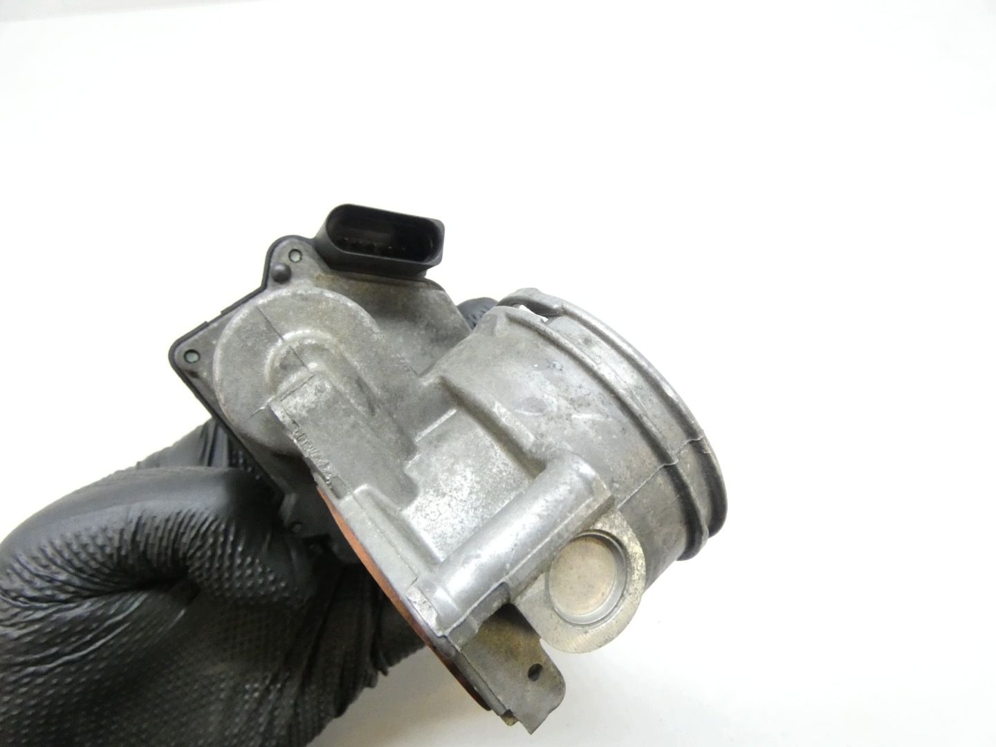 Valvola a farfalla VW PASSAT B6 2.0 TDI 05-10 03G128063G