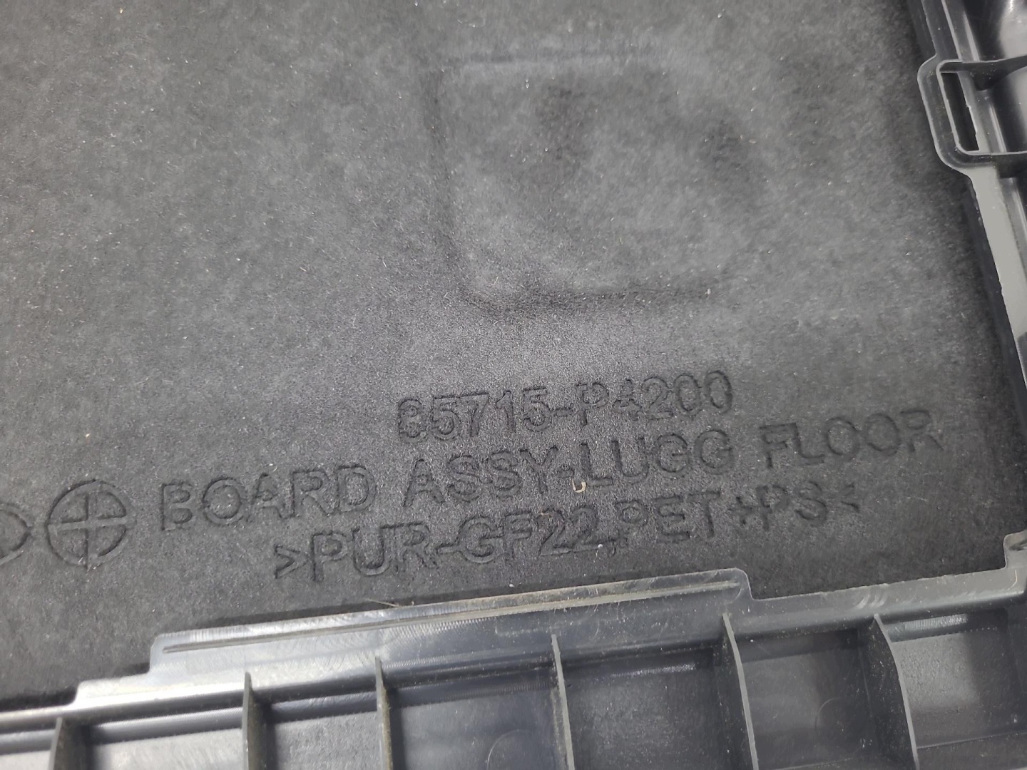plato boot Kia Sorento 4 MQ4 2021 85715-P4200