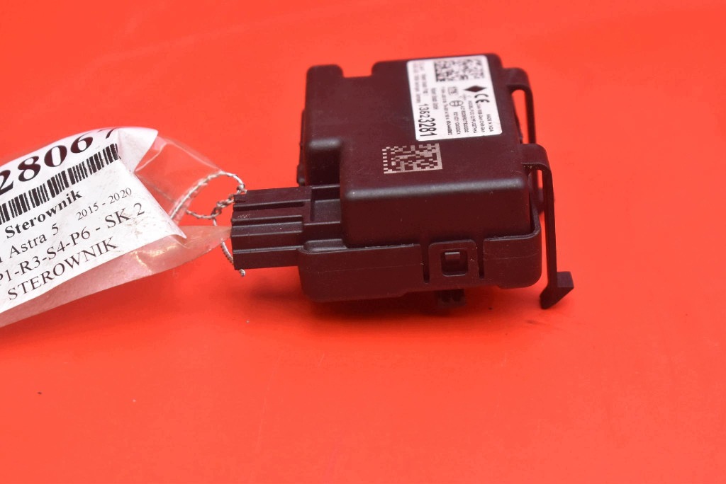 control unit module of a lock central 13523281 OPEL ASTRA 5 V K 15-20