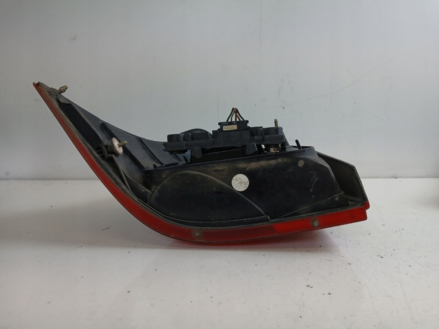VW GOLF IV HB light right rear part CIEMNA
