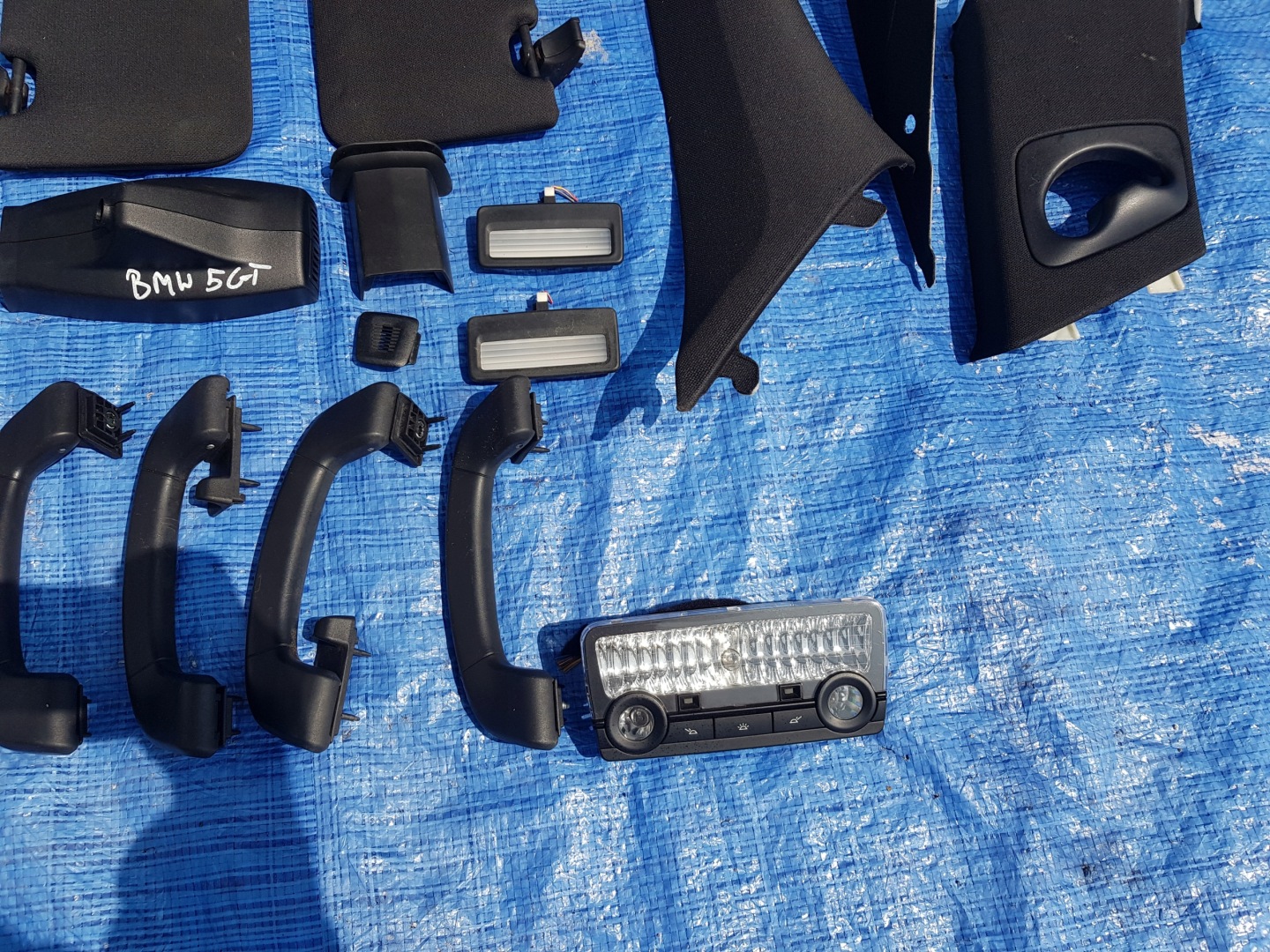 BMW 5 GT F07 black, inner pillars light plastics visors KOMPLET