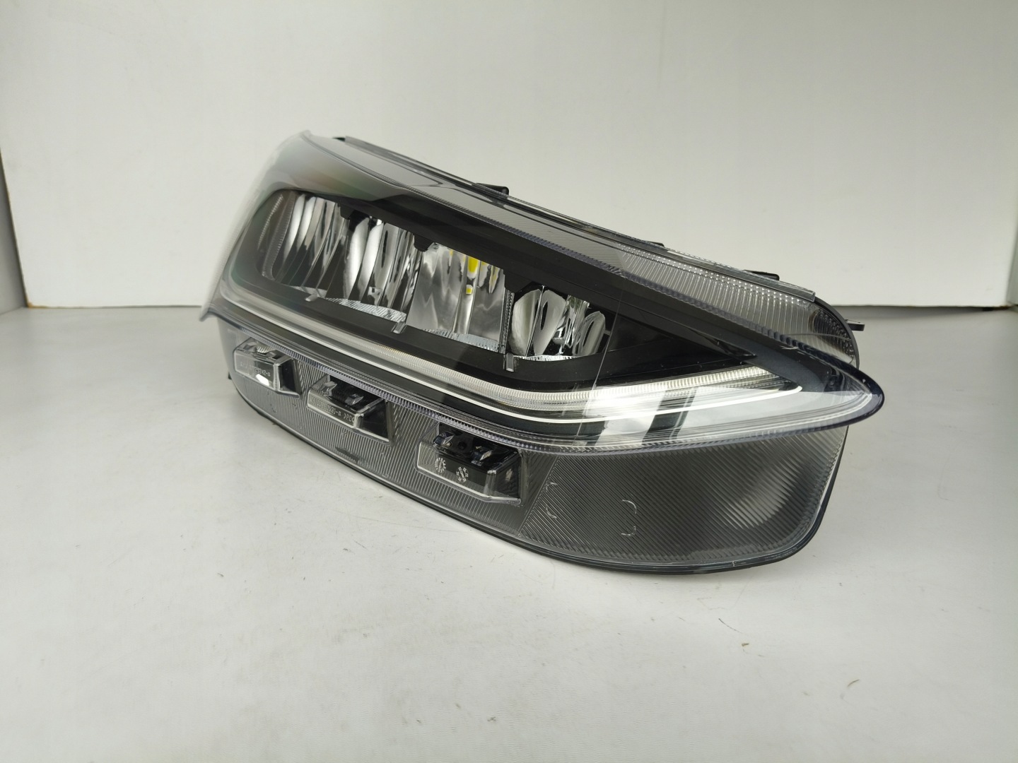 light right REFLEKTOR FORD FOCUS MK4 22- LIFT FULL LED