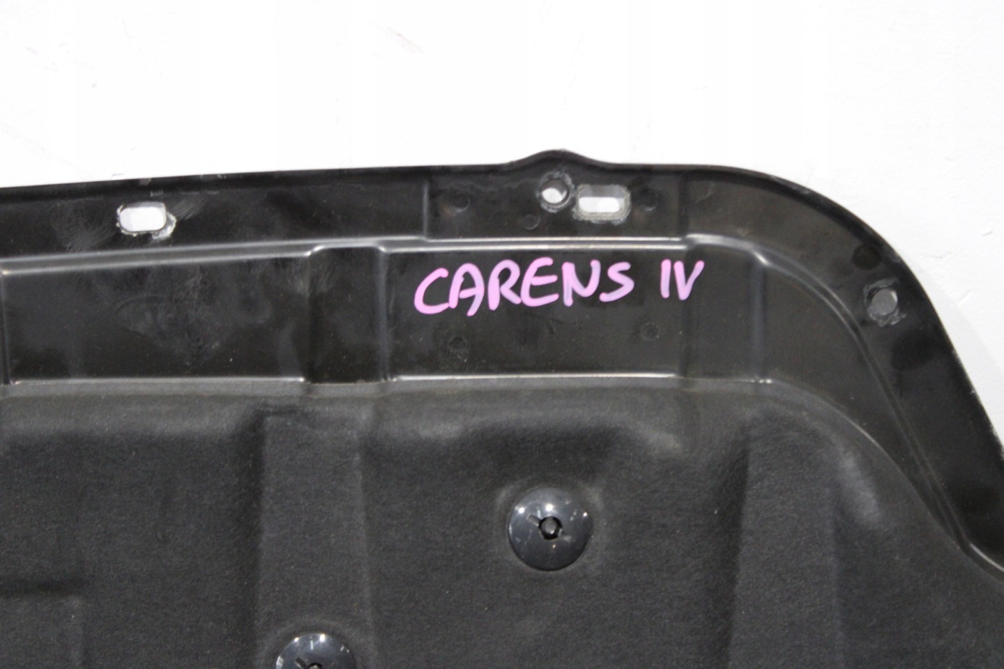 torpedo lower KIA CARENS IV 4