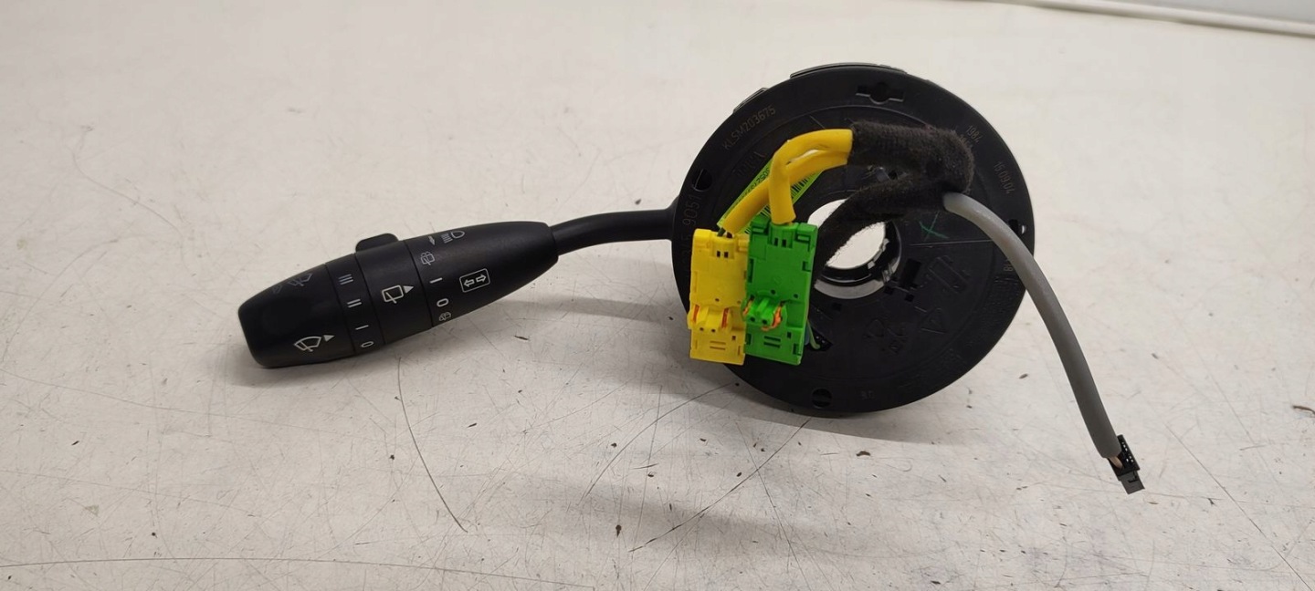 steering wheel levers and controls ring zwijak Mercedes W169 1,7 5D