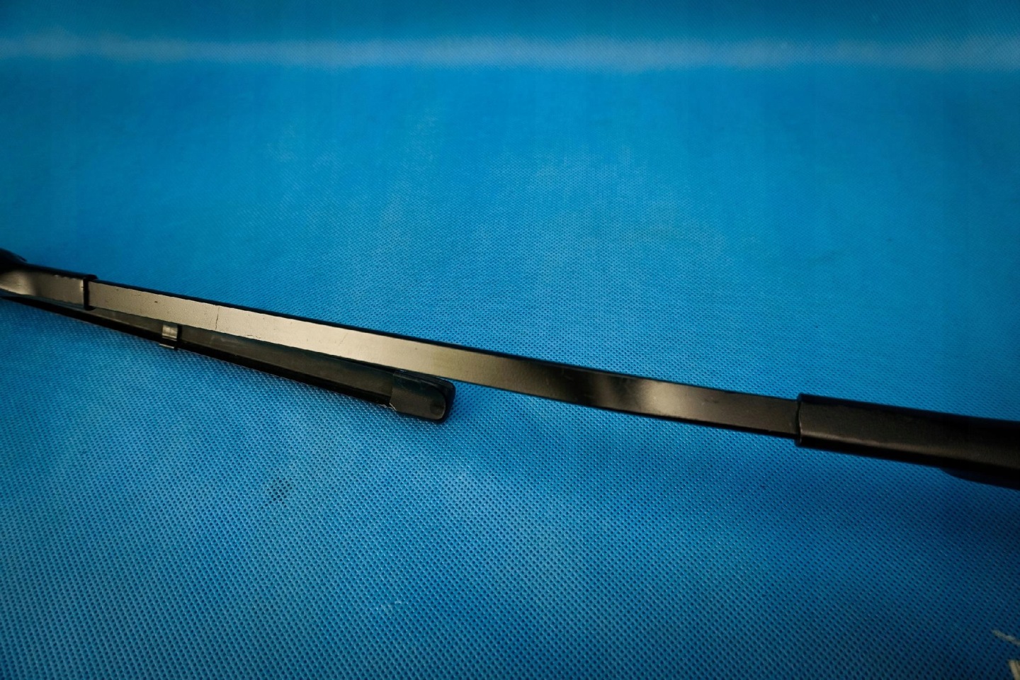 wiper arm pioro Audi Q2 SQ2 81A 81B955408