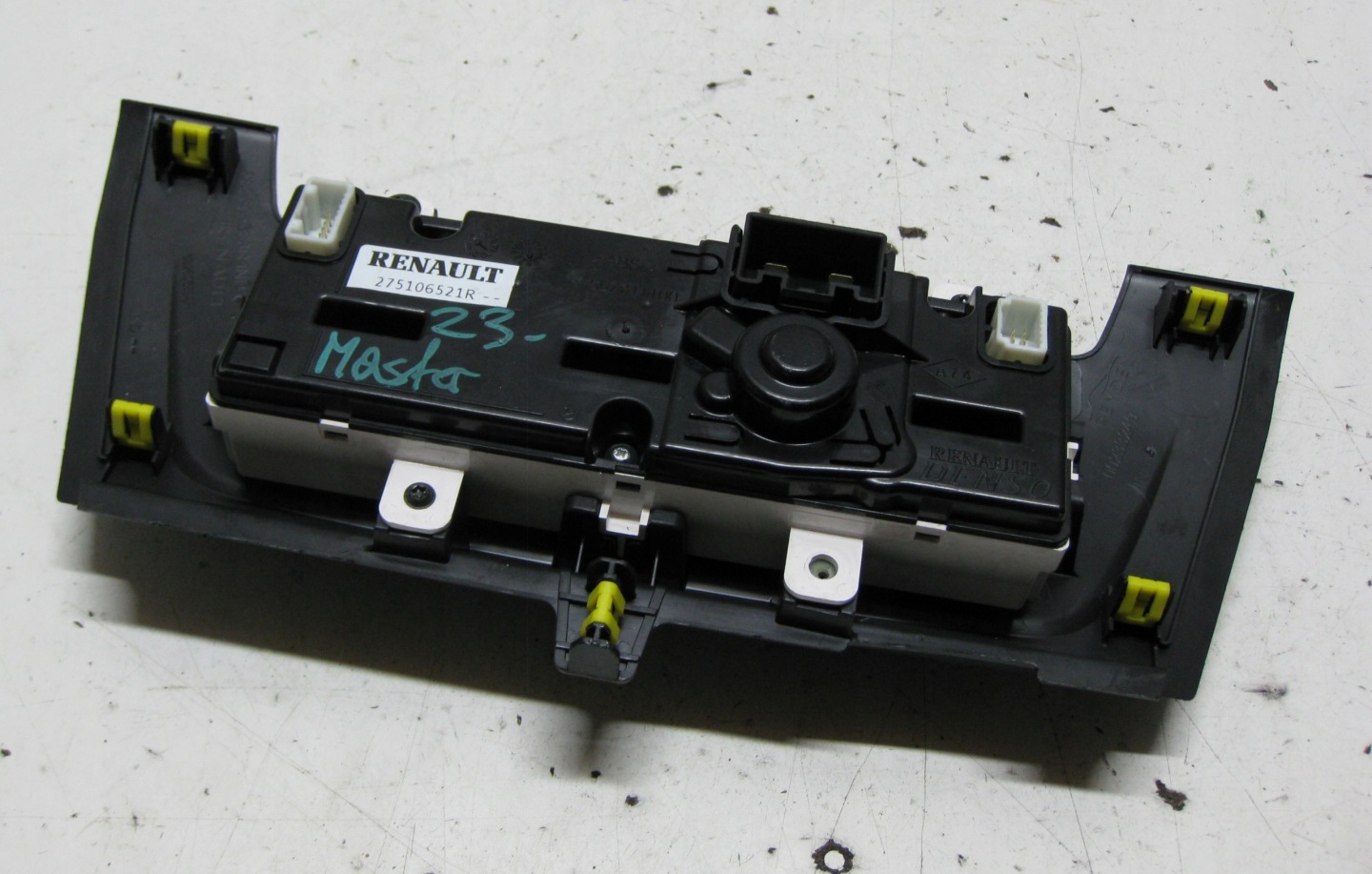 RENAULT MASTER III PANEL Bouton Bouches buses 275106521R