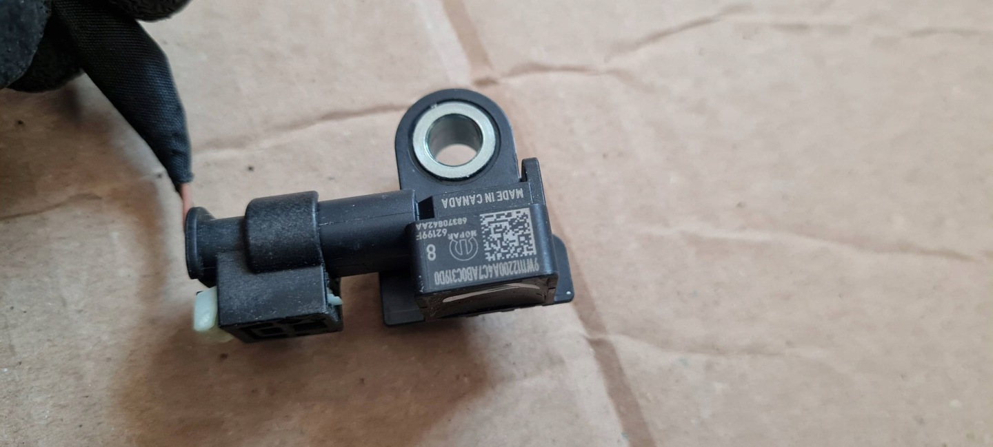 Jeep Grand Cherokee WL 2022 Crashsensor Drucksensor SENSOR Connector Contact 68370842AA
