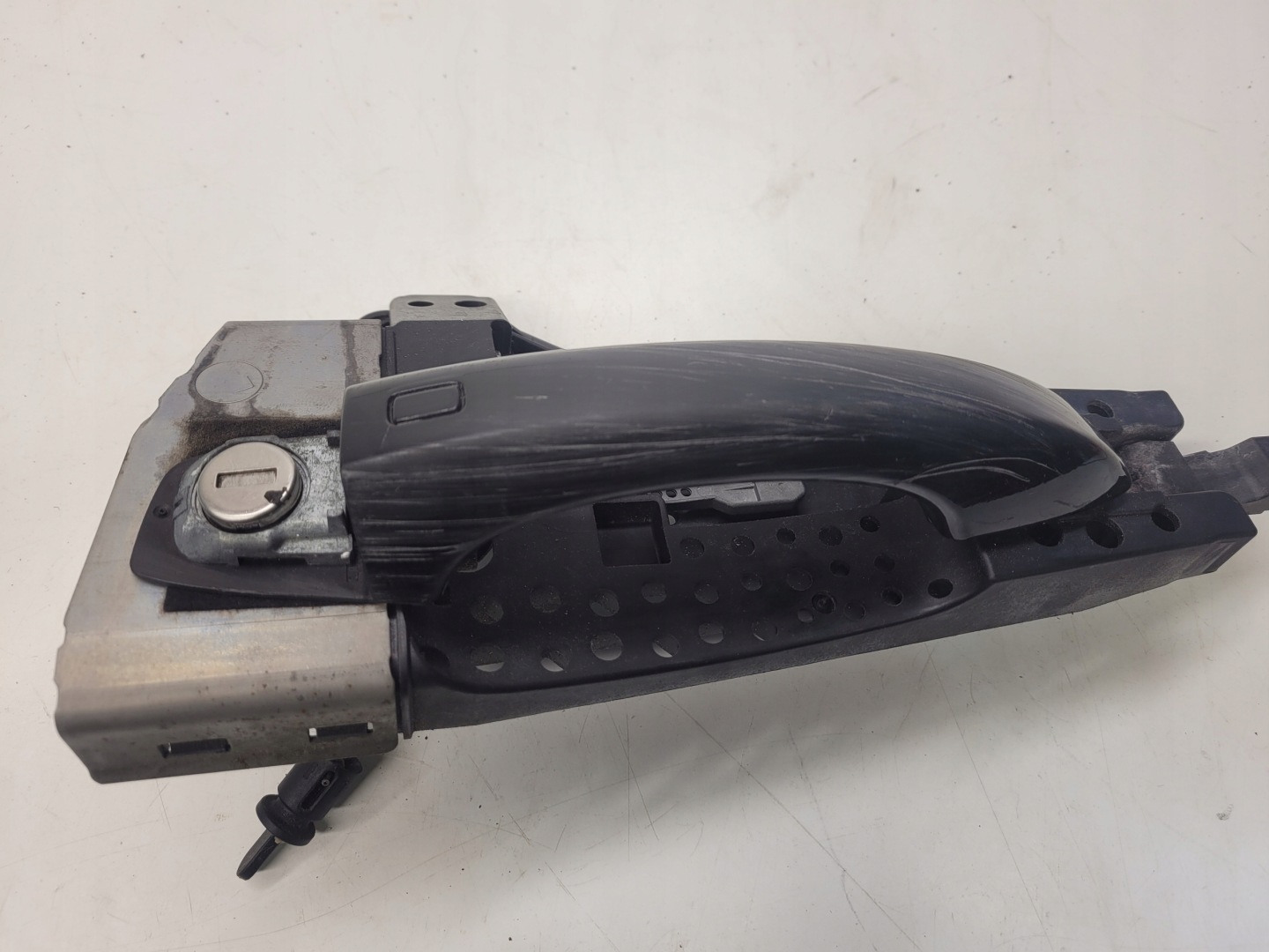 handle left front AUDI A6 C7 A7 4H1837885 LY9B