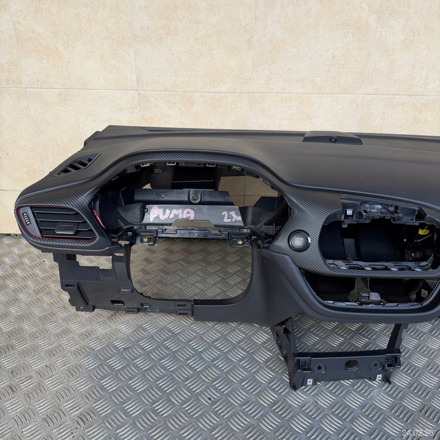 dashboard complete airbag console tension belts cockpit FORD PUMA II ST-LINE 2023 ROK