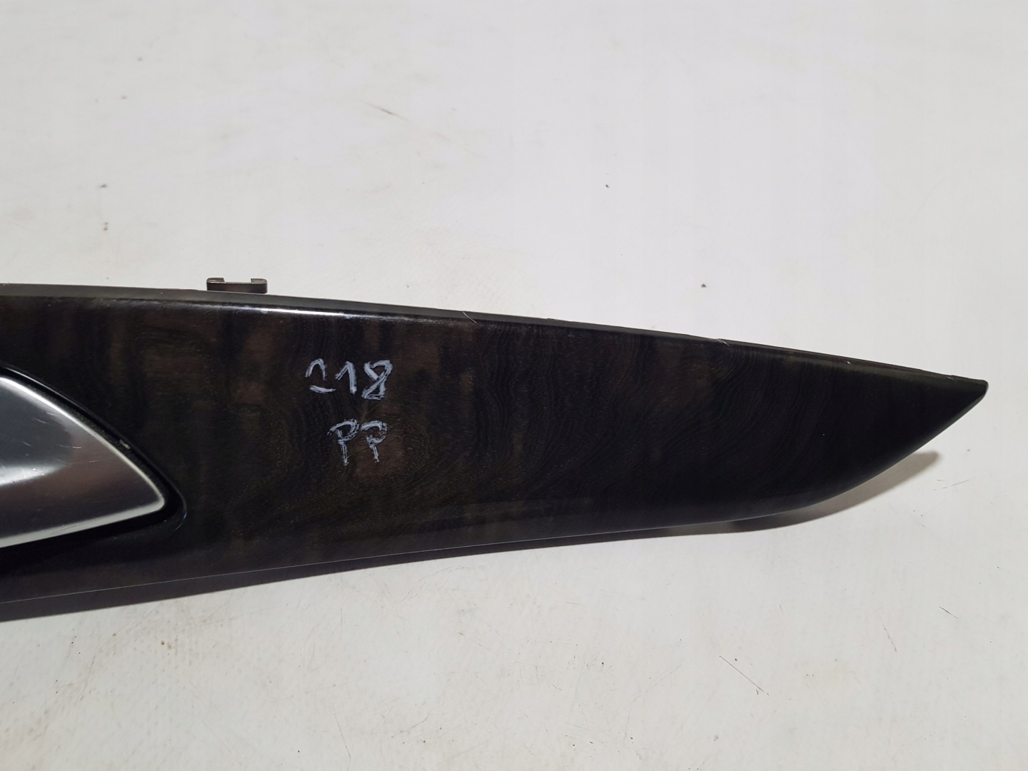 MERCEDES CLS W218 handle right front DEKOR moulding door 2187600261
