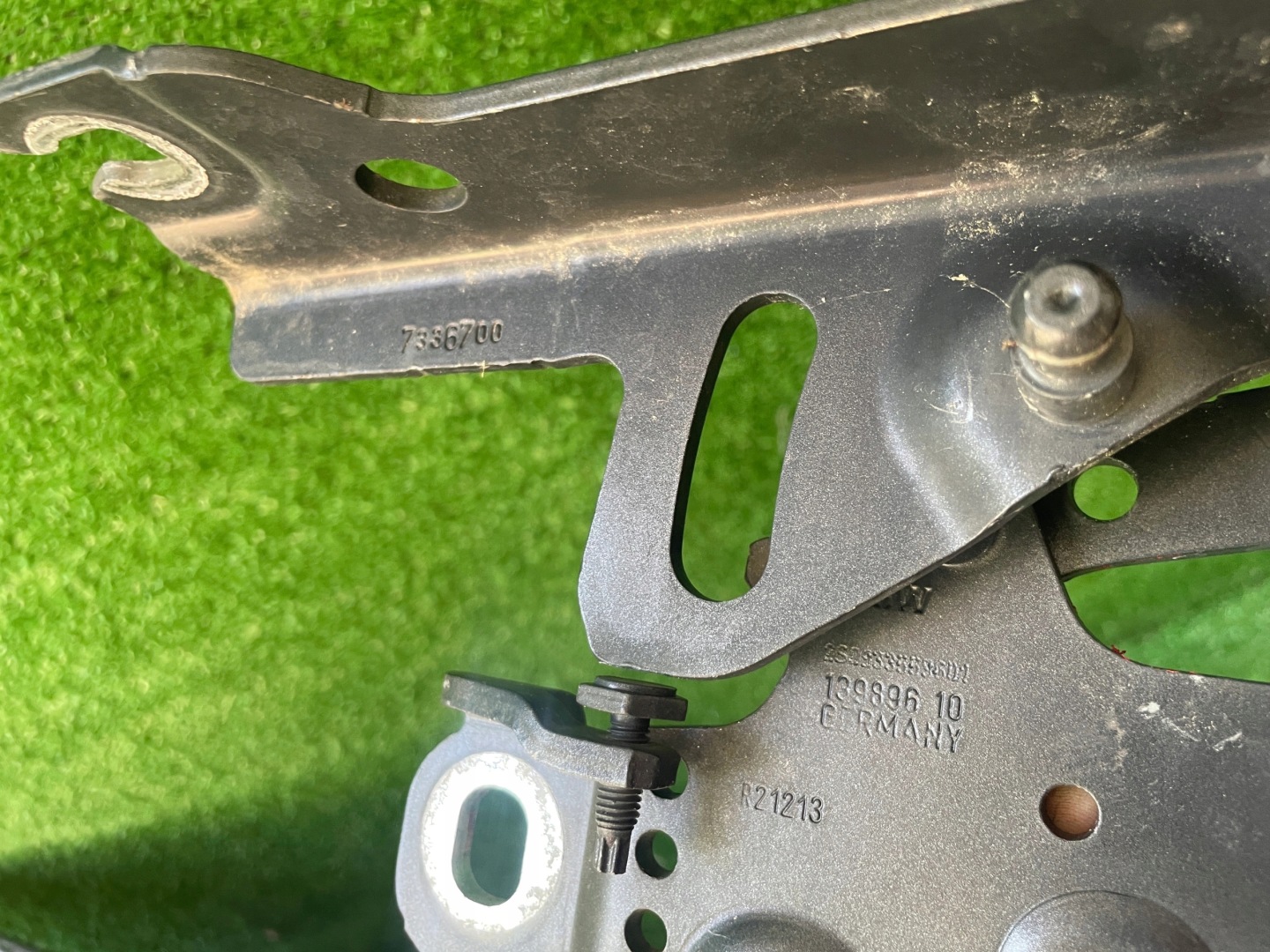 BMW F20 hinge bonnets left 13989610