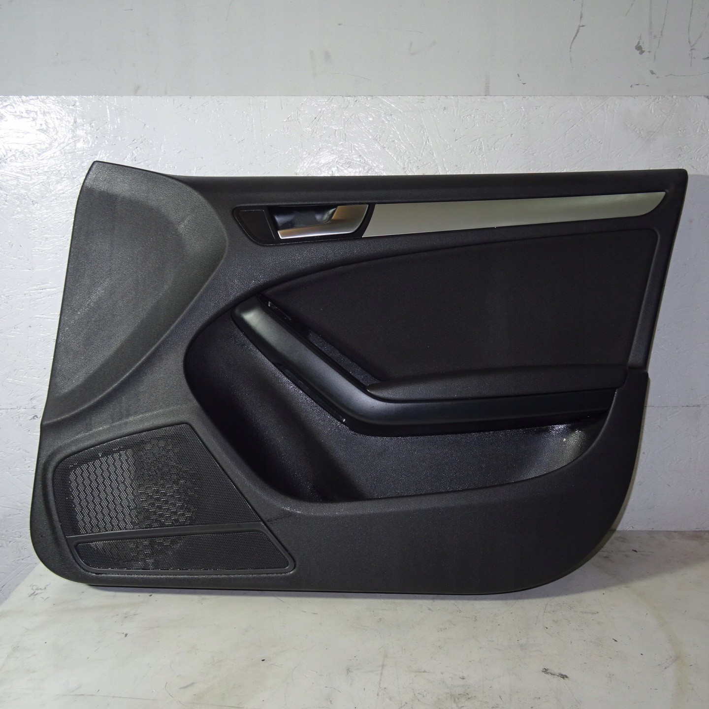 AUDI A5 upholstery door 8K0867106