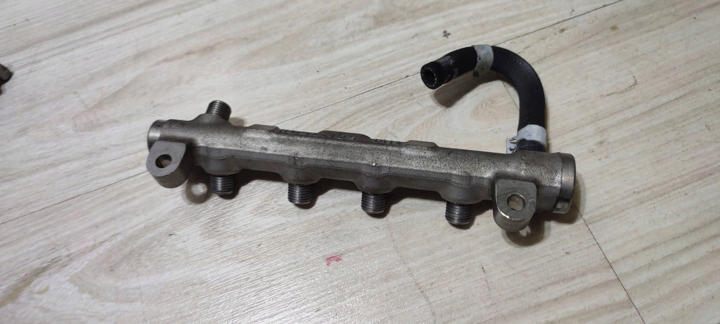 prijenos paliwowy Volkswagen Caddy 04L089G