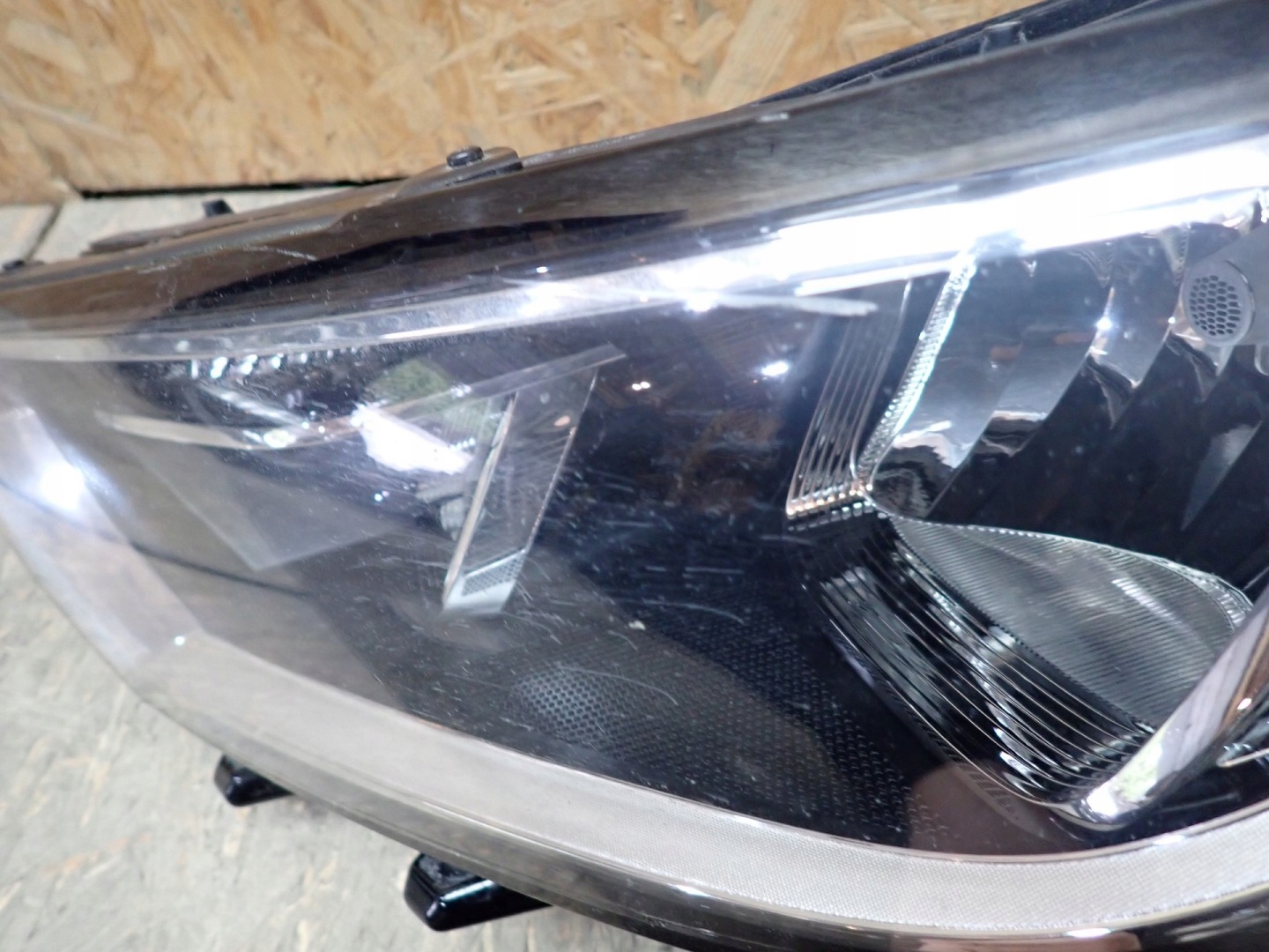 light left REFLEKTOR left VW VOLKSWAGEN PASSAT B8 2014-2019R 3G1941005B