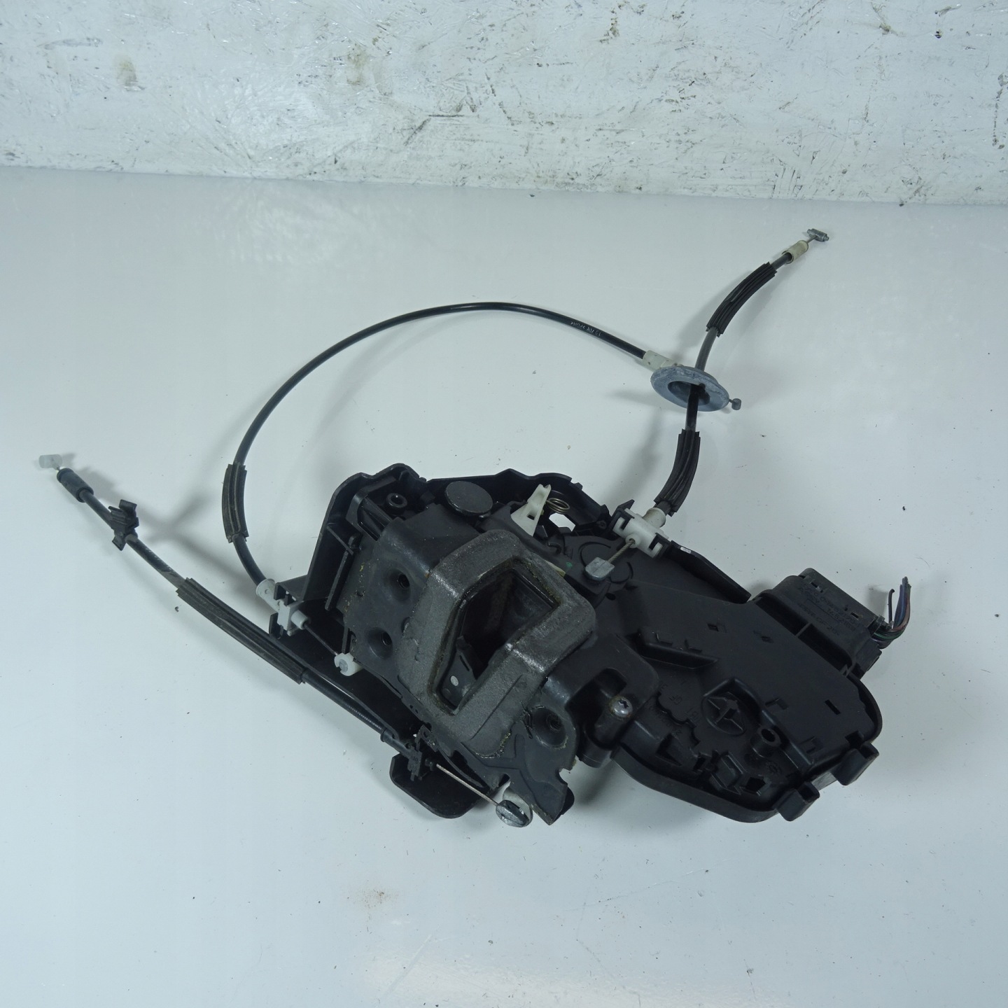 RANGE ROVER SPORT lock left front 4H2A-21813-AH
