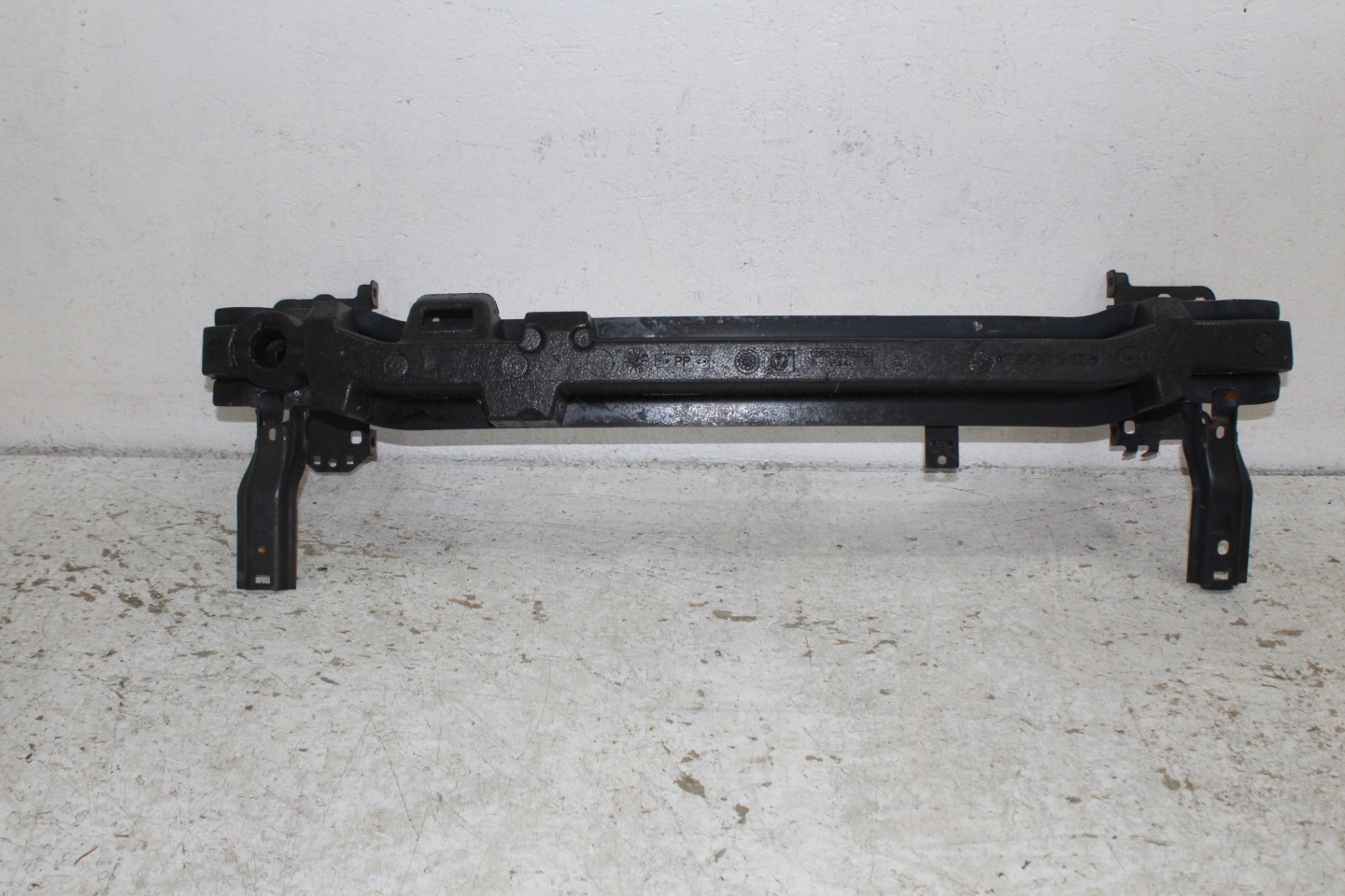 VW UP Lift bumper support front 1S0807109F