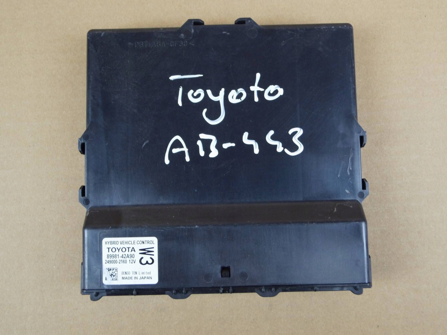 Toyota RAV4 V 2.5 HYBRID module computer control unit of the engine ECU 89981-42A90