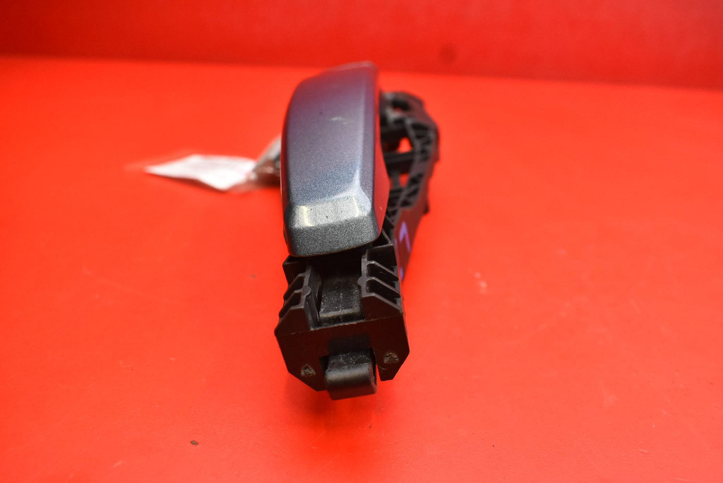 handle left front front GYK CHEVROLET ORLANDO 1 and 10-15