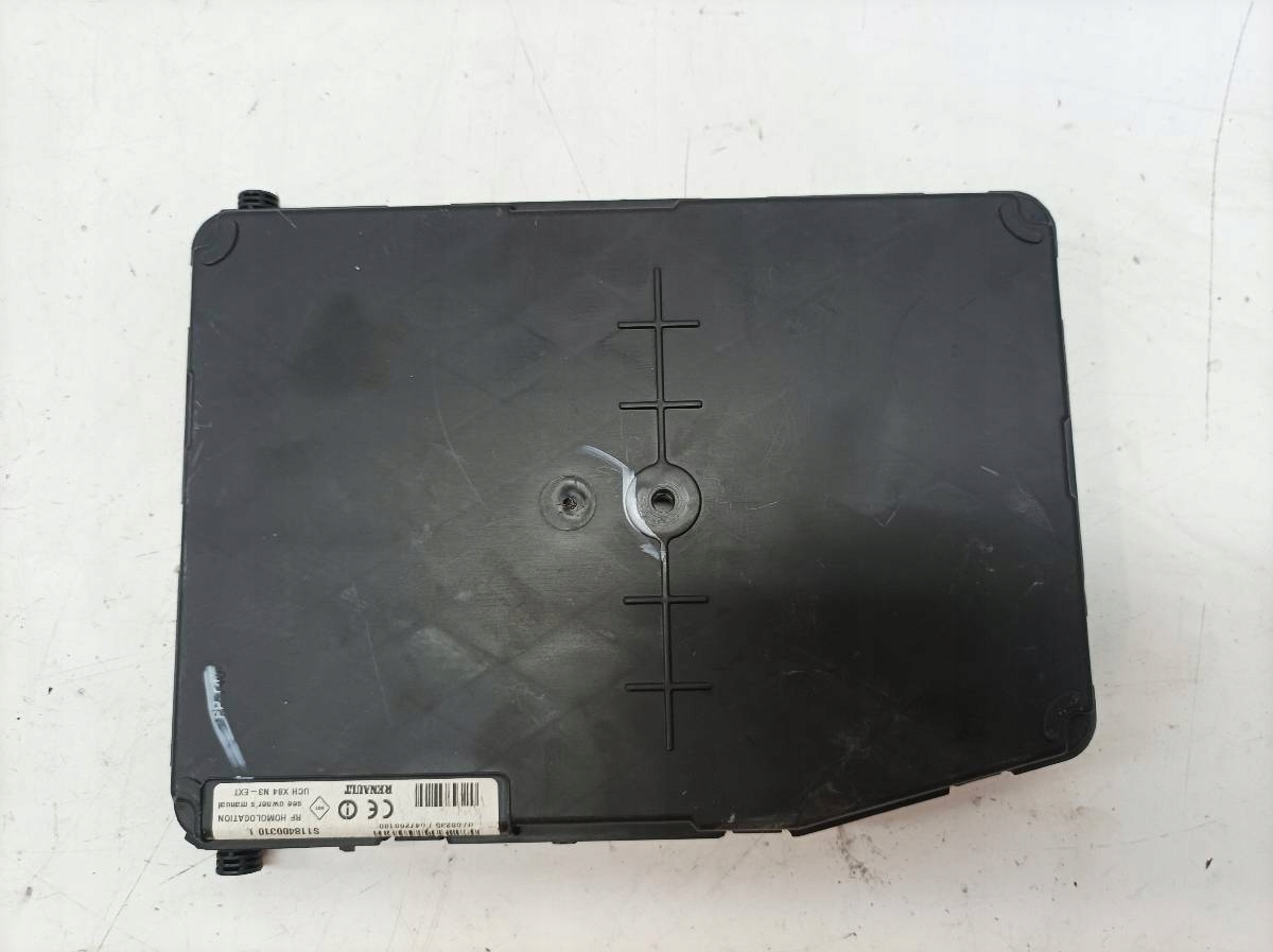 compartment BSI 8200309693 UCH X84 N3 - EXT Renault Scenic II (2003-2009)