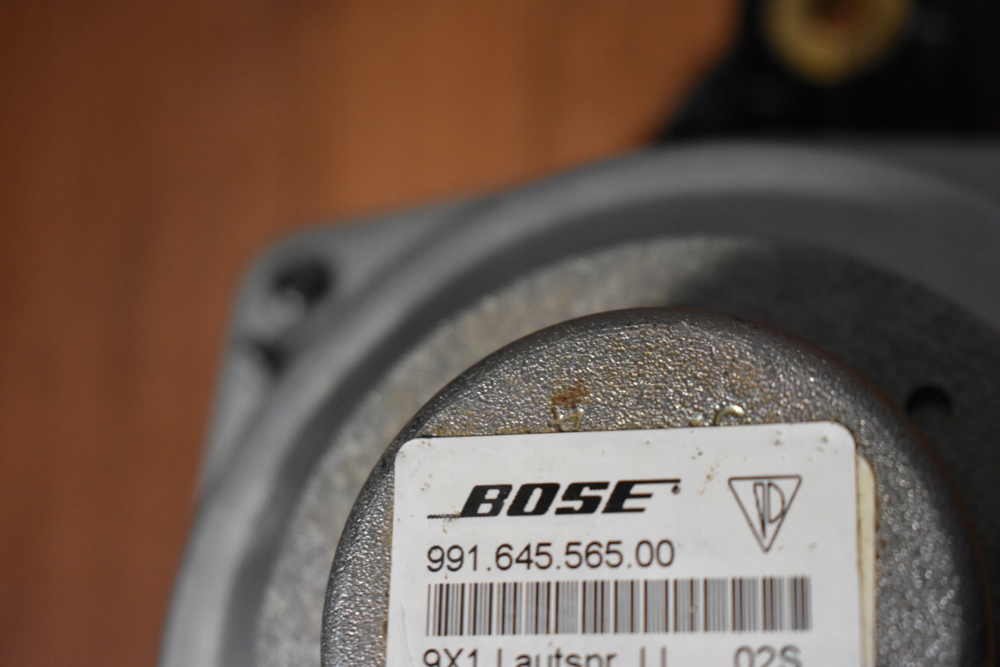 SUBWOOFER speaker BOSE PORSCHE 991 1 9