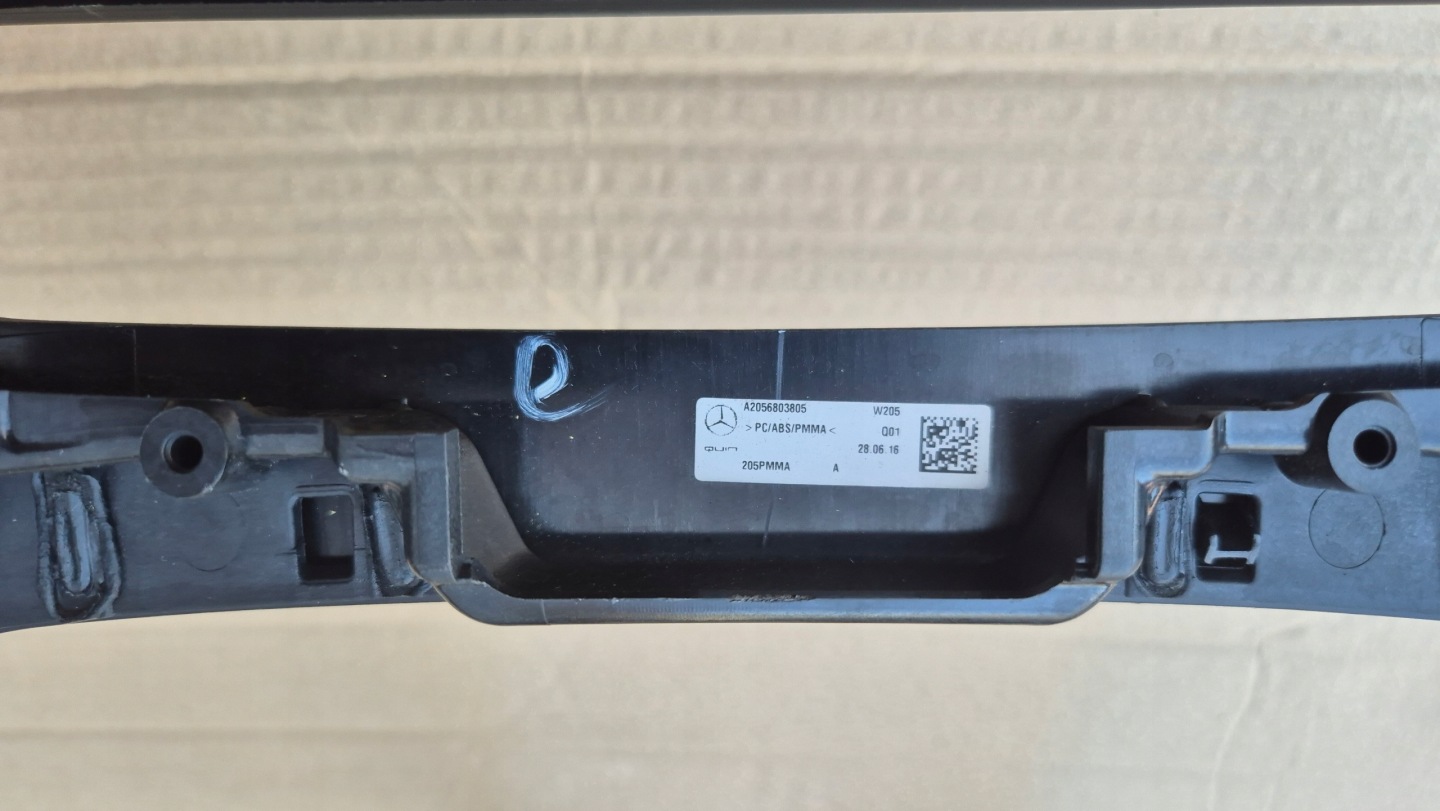 TUNEL DEKOR frame air conditioning devices central AMBIENTE 2056803805 MERCEDES W205 BDB!!