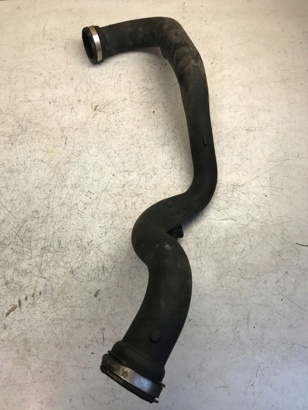 rohr Schlauch intercooler AUDI A4 B8 LIFT 8K0145673AL