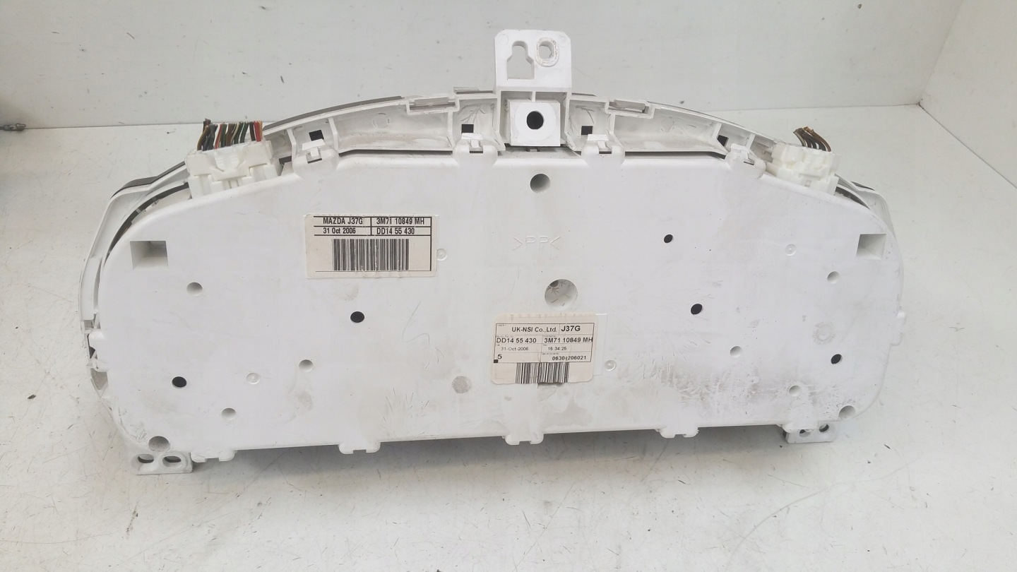 dials 3M7110849MH Mazda 2 DY