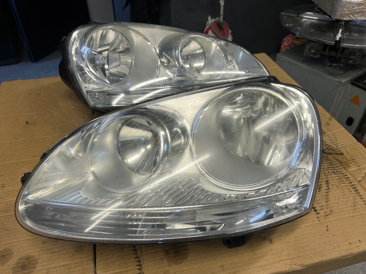 VW GOLF V světlá předek KOMPLET EUROPA