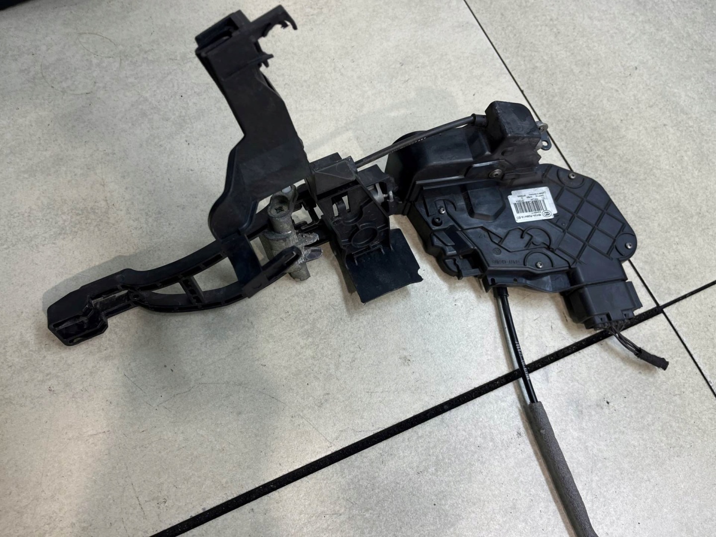 lock door left rear part 10 PIN S-MAX and 2.0 TDCI 6M2AR26413EC