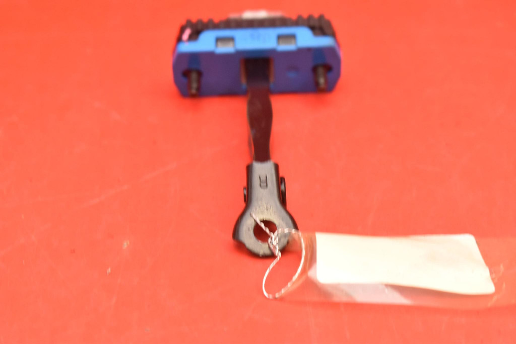limiter door right front KIA SPORTAGE 5 V 21-25
