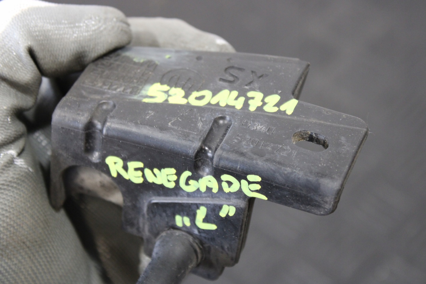 tip bonnets left 52014721 JEEP RENEGADE